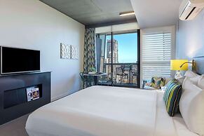 Oaks Melbourne on William Suites