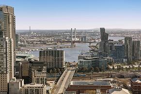 Oaks Melbourne on William Suites