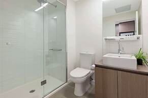 Oaks Melbourne on William Suites