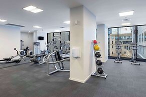 Oaks Melbourne on William Suites