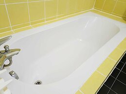 La Vie En Rose Hotel