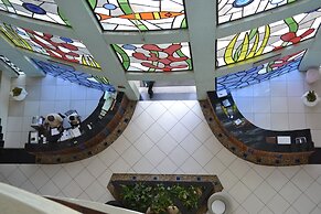 Cowrie Shell Beach Apartments