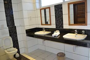 Cowrie Shell Beach Apartments