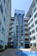 Cowrie Shell Beach Apartments