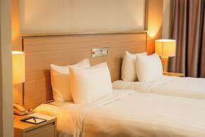 Super Candle Hotel