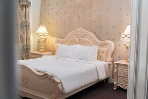 Super Candle Hotel
