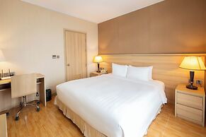 Super Candle Hotel
