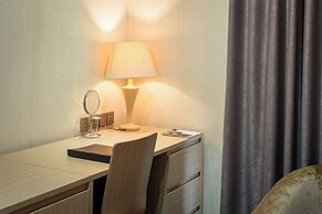 Super Candle Hotel