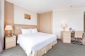 Super Candle Hotel