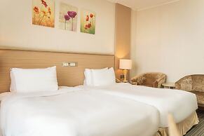 Super Candle Hotel
