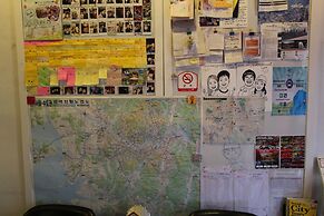 B my guesthouse - Hostel