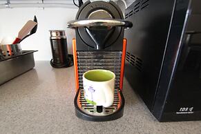 B my guesthouse - Hostel