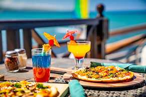 Jewel Paradise Cove Adult Beach Resort & Spa – All Inclusive