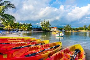 Jewel Paradise Cove Adult Beach Resort & Spa – All Inclusive