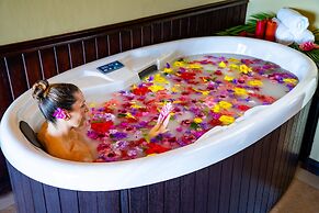 Jewel Paradise Cove Adult Beach Resort & Spa – All Inclusive