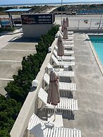 Coliseum Ocean Resort