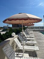Coliseum Ocean Resort