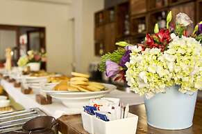 Patio Hotel & Urban Resort