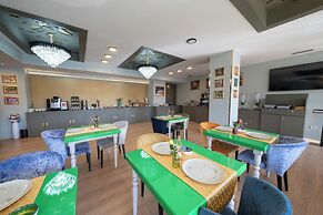 Phoenicia Comfort Hotel