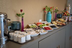 Phoenicia Comfort Hotel