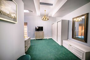 Phoenicia Comfort Hotel