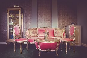 Phoenicia Comfort Hotel