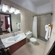 Serenade Hotel
