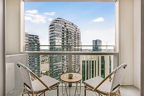 Astra Apartments - Docklands
