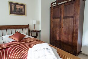 Port Hotel
