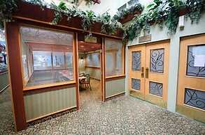 Canad Inns Destination Centre Garden City