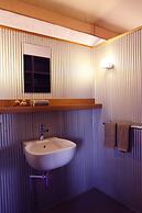 Wildman Wilderness Lodge