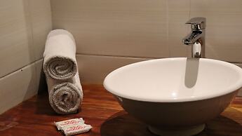 Hotel On Vacation Amazon