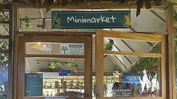 Hotel On Vacation Amazon