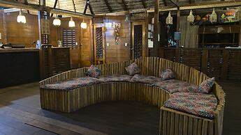 Hotel On Vacation Amazon