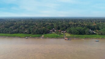 Hotel On Vacation Amazon