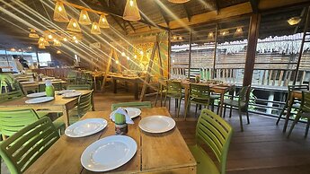Hotel Amazon by On Vacation