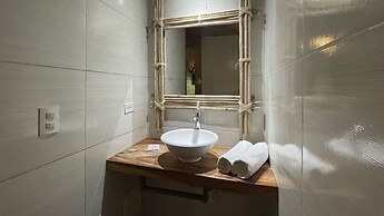 Hotel On Vacation Amazon