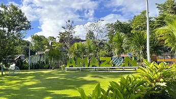 Hotel On Vacation Amazon