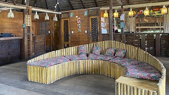 Hotel On Vacation Amazon