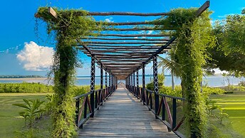 Hotel On Vacation Amazon