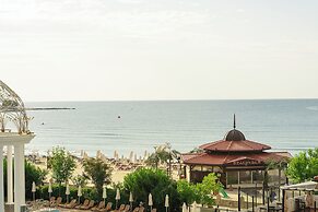 Helena Sands Hotel