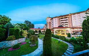 Helena Sands Hotel