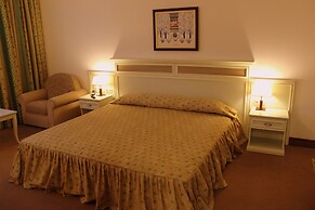 Helena Sands Hotel