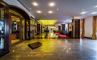 Helena Sands Hotel