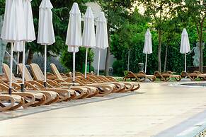 Helena Sands Hotel