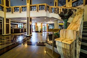 Helena Sands Hotel