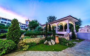 Helena Sands Hotel