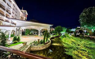 Helena Sands Hotel