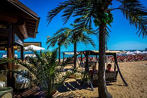 Helena Sands Hotel