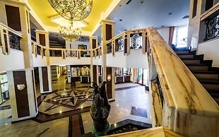 Helena Sands Hotel